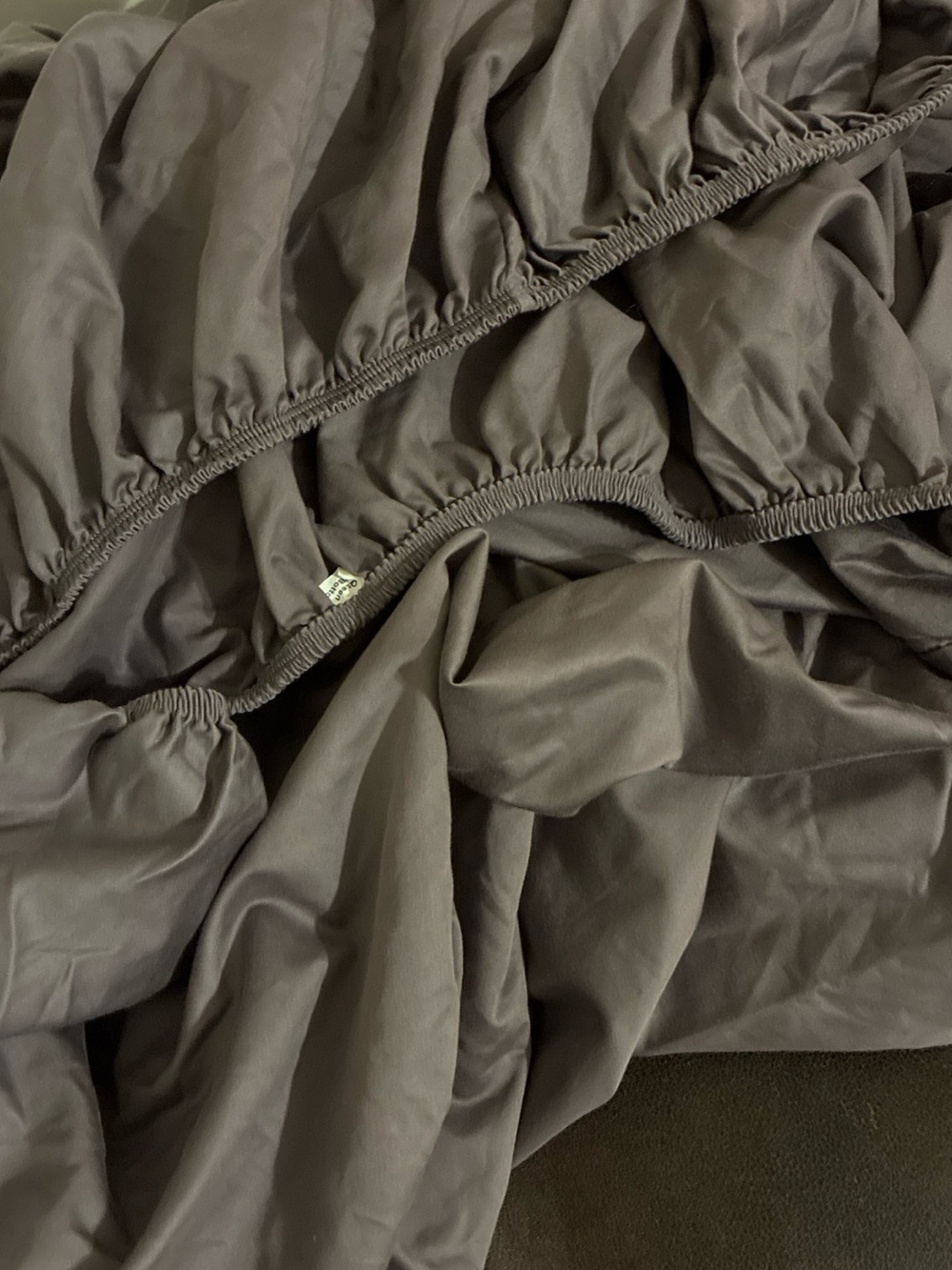 Soft Gray Fitted Sheet with Elastic Edges Bedding Size Queen Prestige
Home